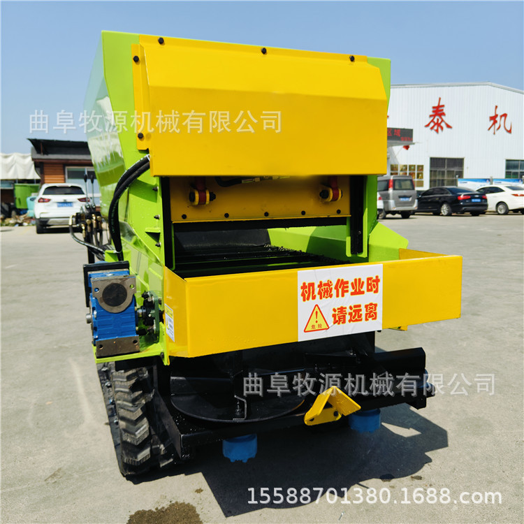 小型履带撒粪车 多种地形适用的扬粪机 自走式撒肥机 操作灵活