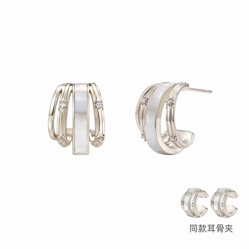 Sanhong Jewelry's same style mother-of-pearl iris flower four-ring earrings, women's ear cuffs, vintage light luxury earrings with a sense of design Sanhong Jewelry's same style mother-of-pearl iris flower four-ring earrings, women's ear cuffs, vintage light luxury earrings with a sense of design