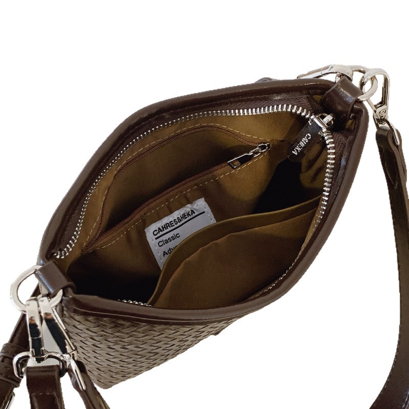 Nicho transfronterizo bolsos debajo de las axilas mujeres otoño invierno 2025 nuevo retro versátil mochila coreano tejido bolso de hombro