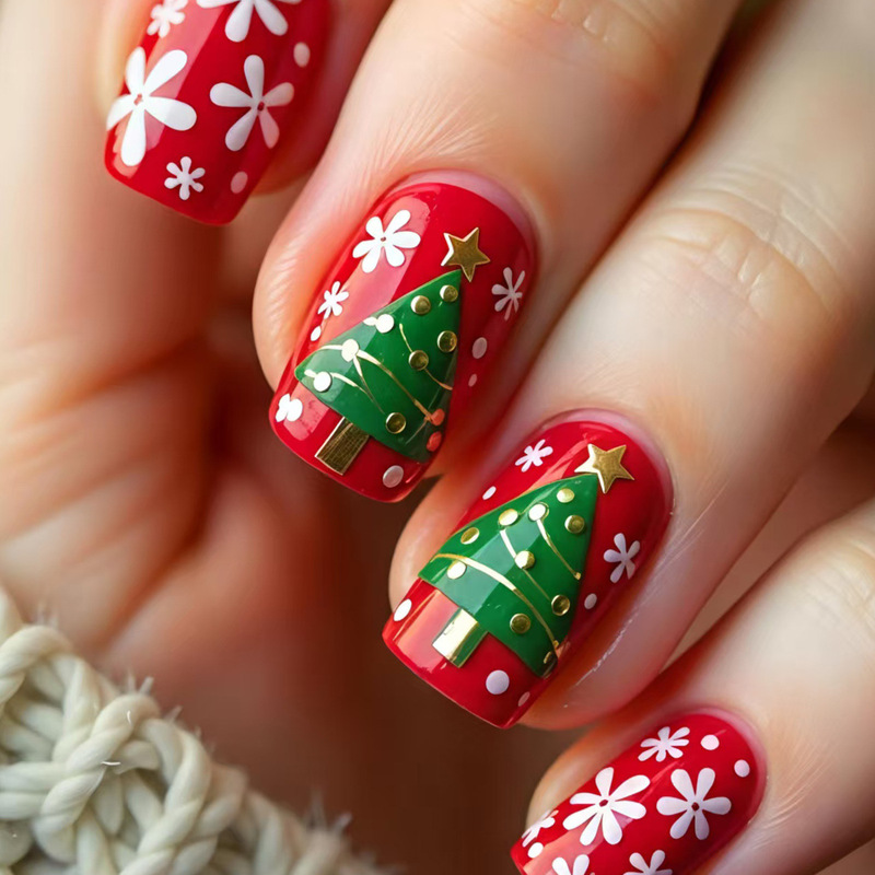 Cross-border new product: Christmas red manicure with green Christmas pine tree design, 24-piece ready-made nail stickers