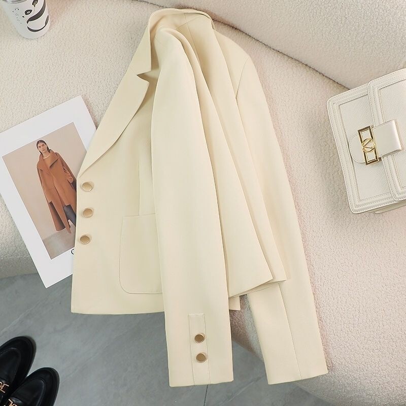 Short blazer for petite individuals, 2026 spring/autumn new style, beige casual and stylish versatile high-end top Short blazer for petite individuals, 2026 spring/autumn new style, beige casual and stylish versatile high-end top