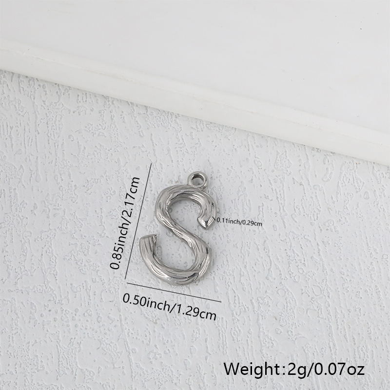 Cricai クロスボーダーホット販売ヨーロッパとアメリカのトレンディなステンレス鋼 26 文字ジュエリーペンダント diy ネックレスブレスレットアクセサリー|undefined