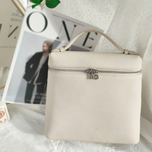 真皮包包女士公文小方包可手提饭盒包百搭休闲通勤双肩包秋季新款