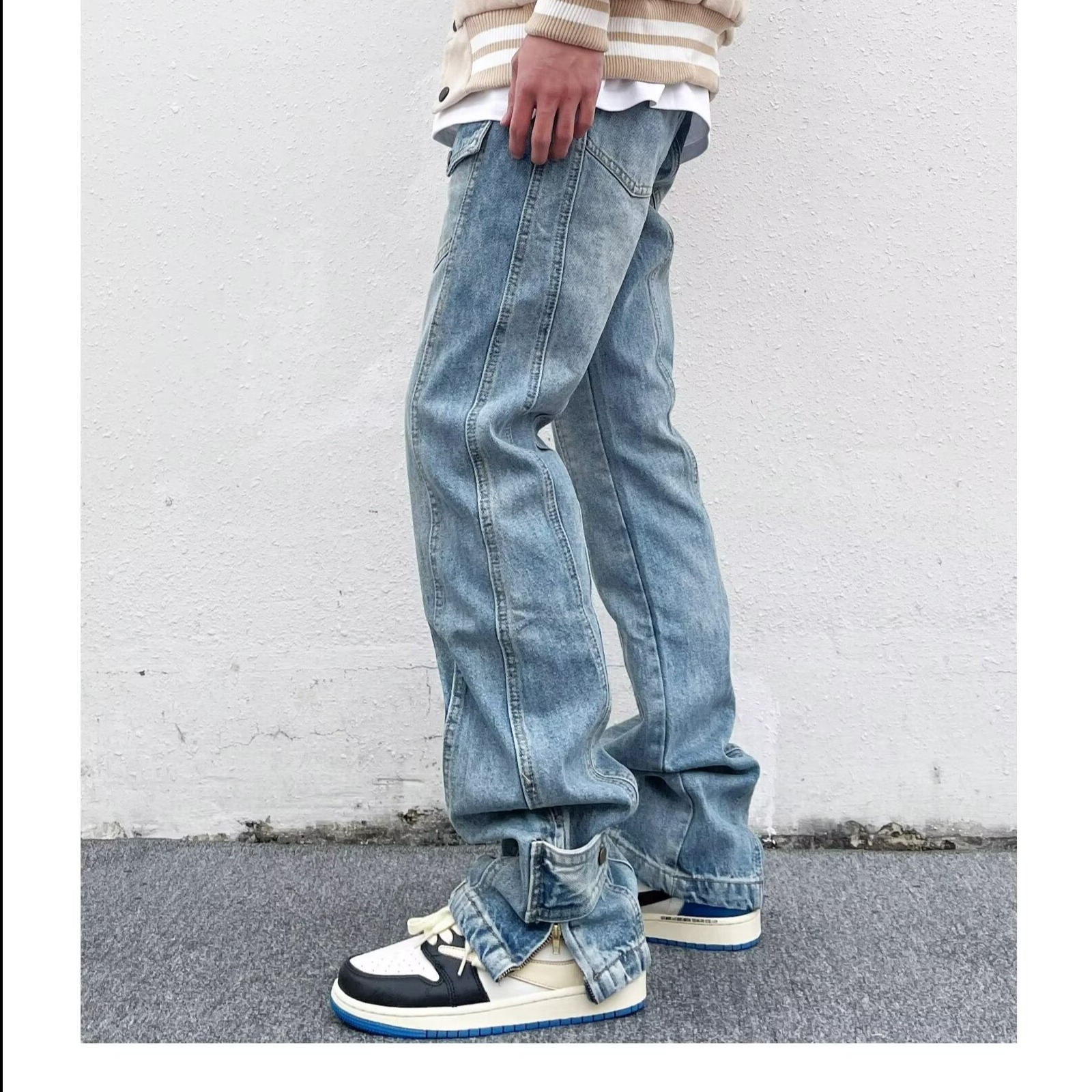 Men's Black Loose Fitting Jeans - Image 4