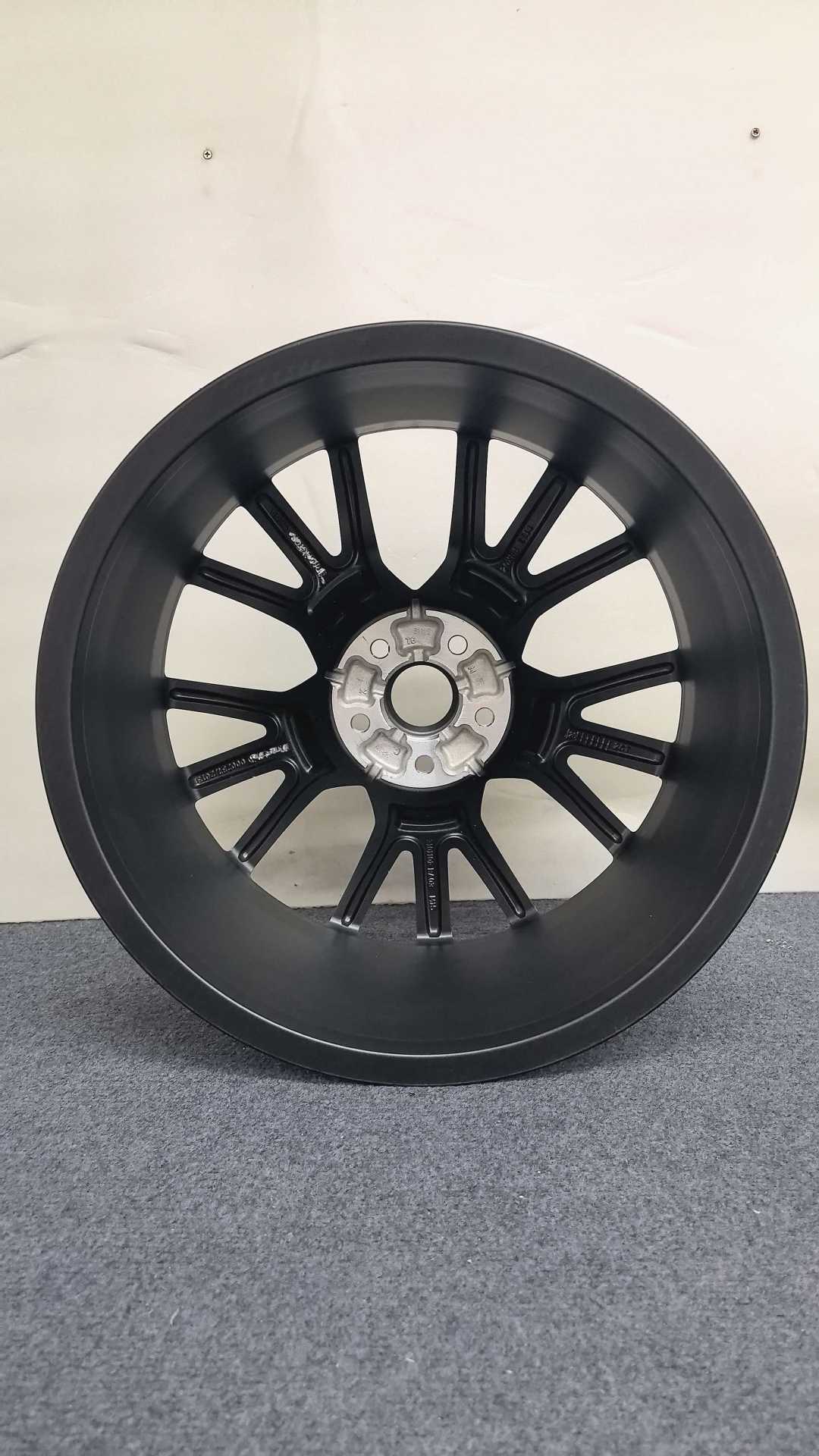 Suitable for Leapmotor C10 original car style aluminum alloy wheels, brand new 20inch, ET: 44