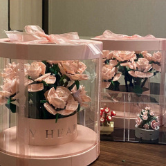 ピンクのバラの花束ハグバケツ永遠の花束ビルディングブロック手組み立て女の子のためのウェディングギフトバレンタインデー