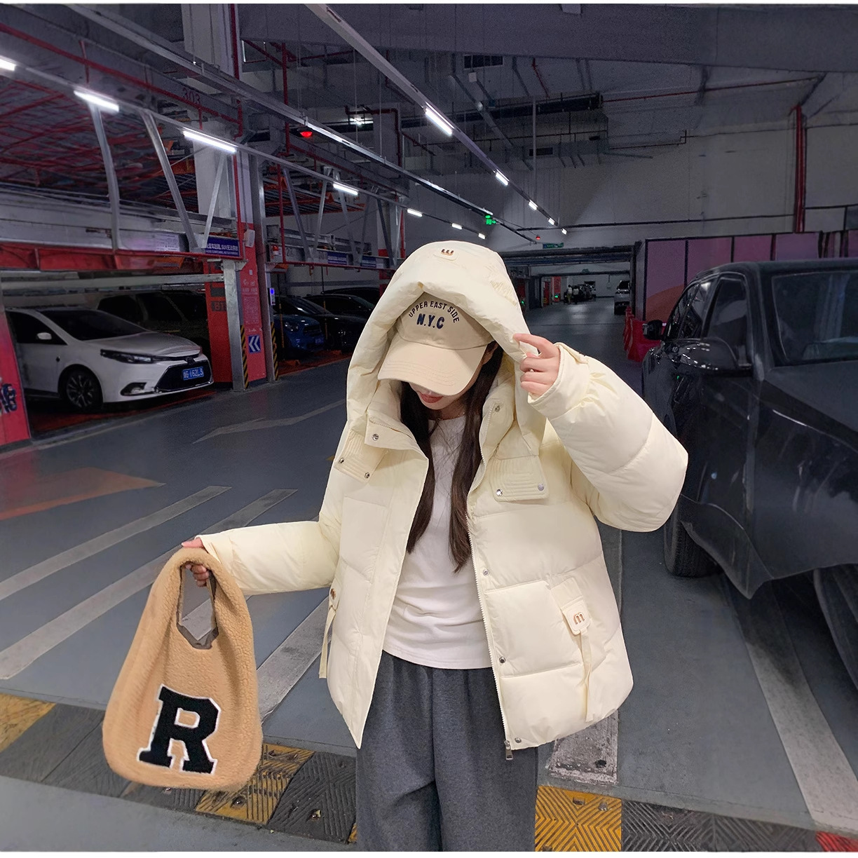 Invierno con capuchón nuevo tipo de ropa de algodón corta gruesa ropa de algodón coreana abrigo de algodón calentamiento suelto chaqueta de algodón