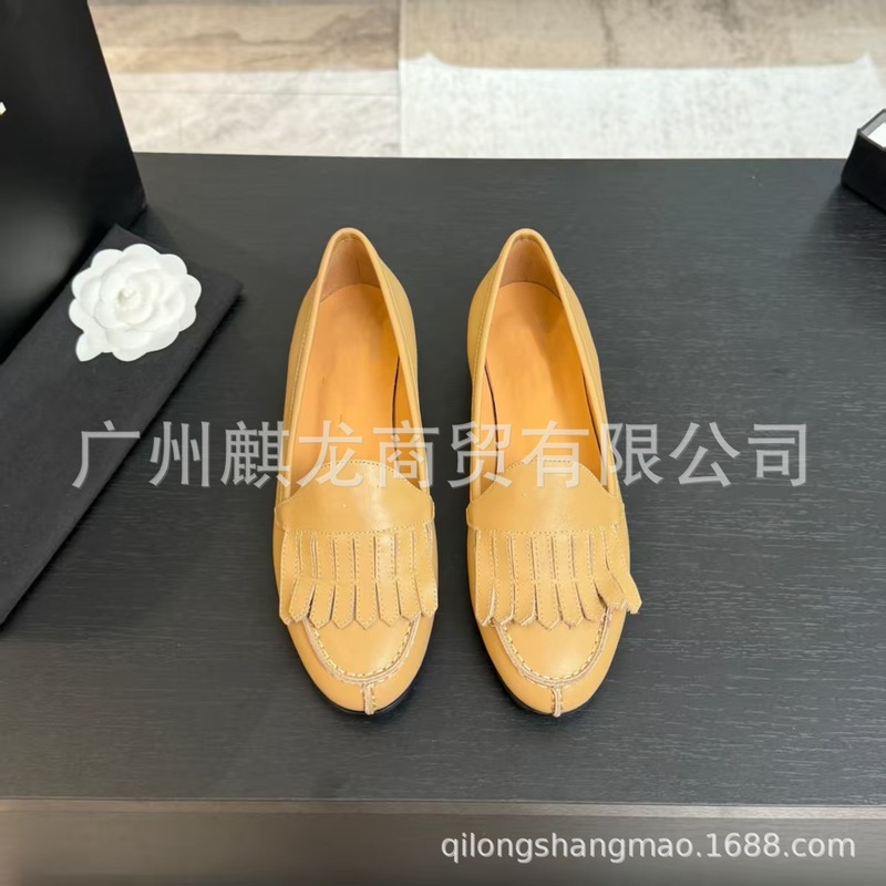高端2025新款小香经典真皮圆头浅口中古流苏一脚蹬平底乐福鞋单鞋|undefined