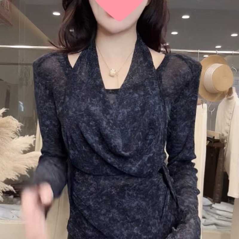 灰咖色假两件上衣2025秋季新款女装挂脖荡领设计感轻熟风法式小衫|undefined