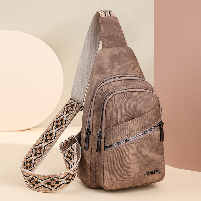 Bolso de pecho de mujer de cuero suave de la pu de alta gama para mujer de la nueva tendencia de las señoras, bolso de pecho coreano de color sólido de la moda simple