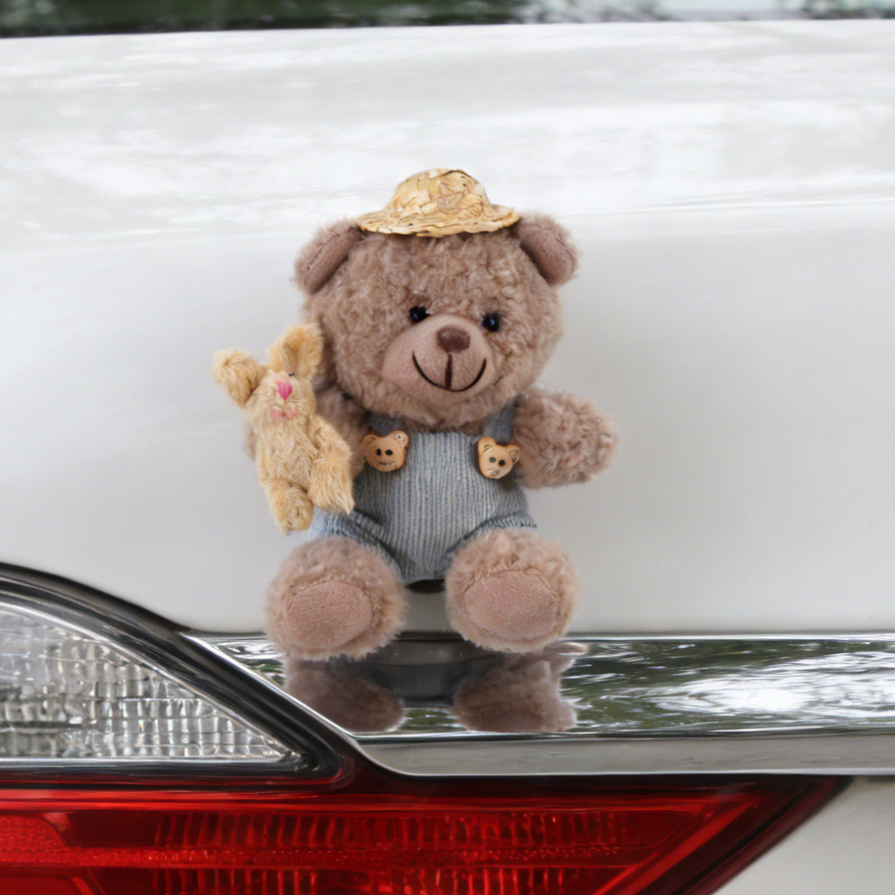 Colgante de coche Colgante trasero Dibujos animados lindo oso trasero trasero muñeca adorno pegatina baúl fuera del coche muñeca