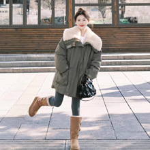 军绿色羊羔毛派克服2025冬新款棉服女中长款加绒加厚棉袄工装外套