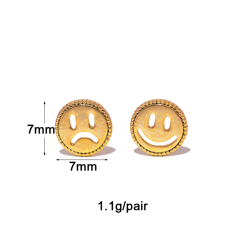 5g Weight 1 Pair Elegant Lady Simple Style Smile Face Copper Ear Studs