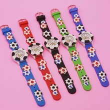 儿童足球手表篮球硅胶表小学生儿童节礼物学认时间潮流卡通表