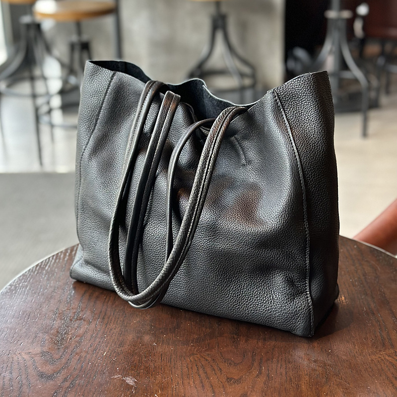 2024秋冬モデル 一層牛革製 大容量ショッピングバッグ 本革レディースバッグ カジュアル シンプル トートバッグ マザーズバッグ 軽量