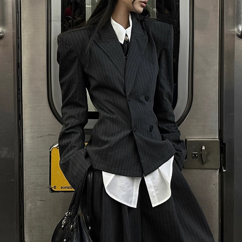 GraceChic 2025 Autumn Black Peak Lapel Shoulder Blazer Slim Fit Elegant Petite Suit Long Pants Set Women_voghion.com