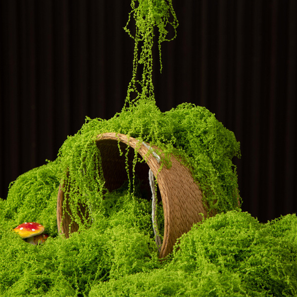 Realistic artificial plant
