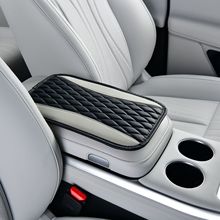 汽车扶手箱垫PU皮革绣花立体亚马逊跨境爆款防滑中央手扶箱套垫子