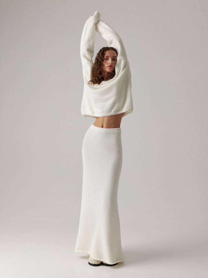 Bộ áo len cổ chữ V dài tay phối chân váy dài dệt kim mềm mại — Màu hồng, Màu mơ, Màu trắng