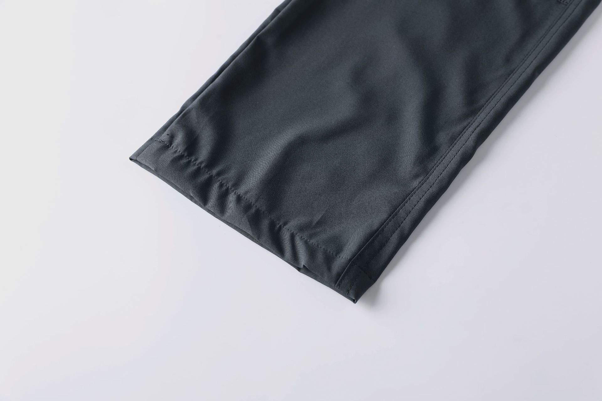 ​​Leichte Cargo-Wanderhose für Herren, Sommer-Outdoor-Arbeitshose mit schnelltrocknendem, winddichtem Stoff, gerader Schnitt für Reisen und Camping, Schwarz/Grau​​_voghion.com