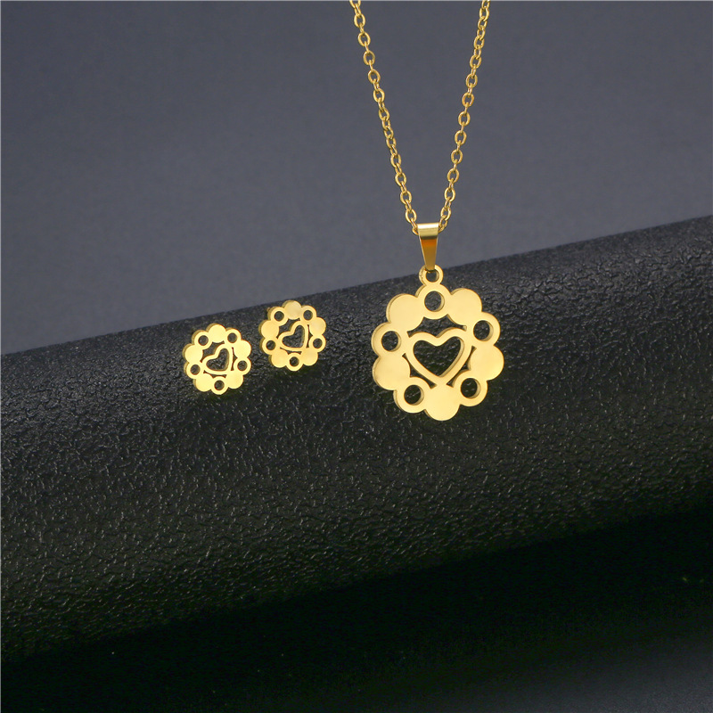 fashion hollow heart-shaped pendant earrings stainless steel necklace set