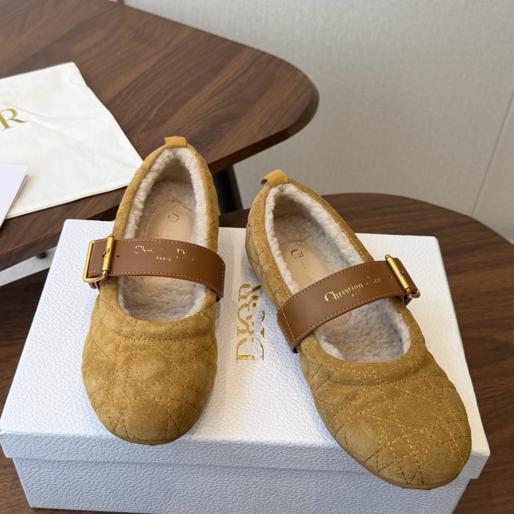 Dio* style sheepskin fur integrated Mary Jane shoes for women, fl