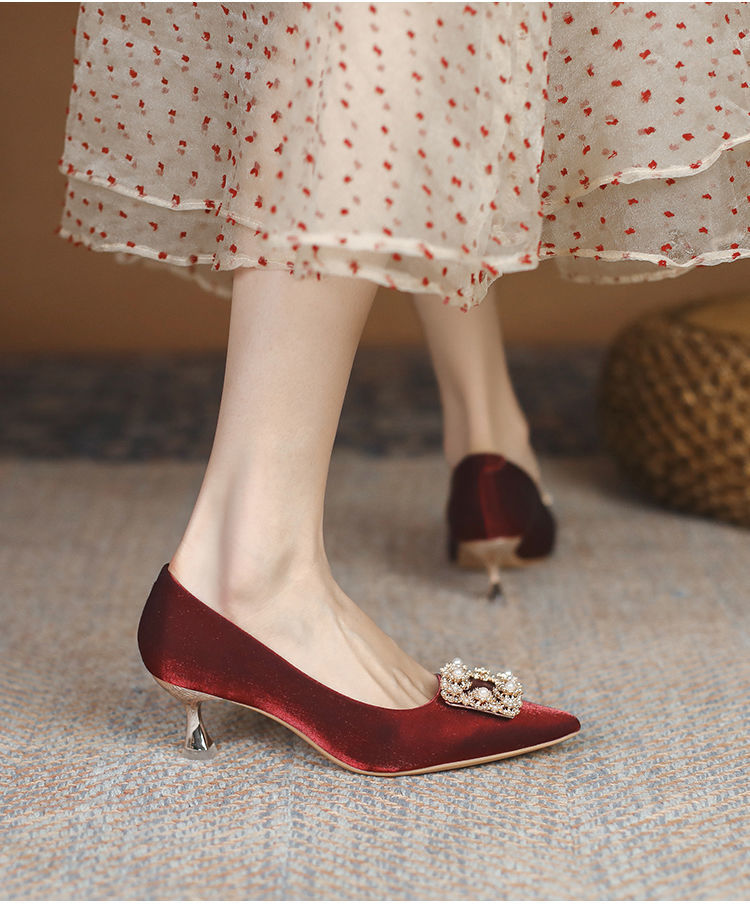 Tempérament français talons hauts femmes talon fin célébrité senior niche design sens_voghion.com