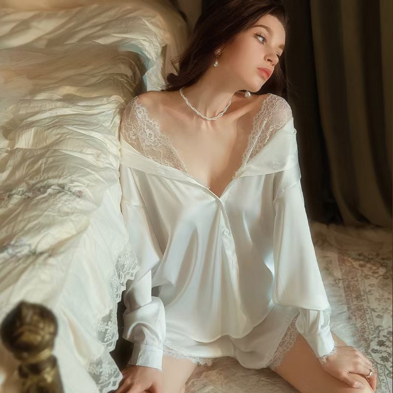 크로스보더 아이스 실크 잠옷, 여성스러운 홈웨어, 남친 스타일 셔츠, 레이스 새틴 반바지, 순수한 섹시 스타일 잠옷 세트