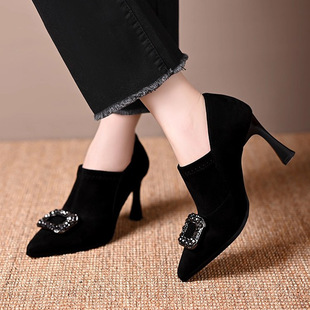 �߸�Ь��ڶ�ѥ��Ů2025�ﶬ荿ۺ�ɫ�q����^��������ѥ��ѥ�@��