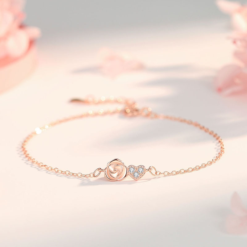 Xiaohongshu 925 pulsera de flor de rosa de plata esterlina amor femenino bosque todo fósforo arte micro incrustaciones estilo joyería de mano al por mayor