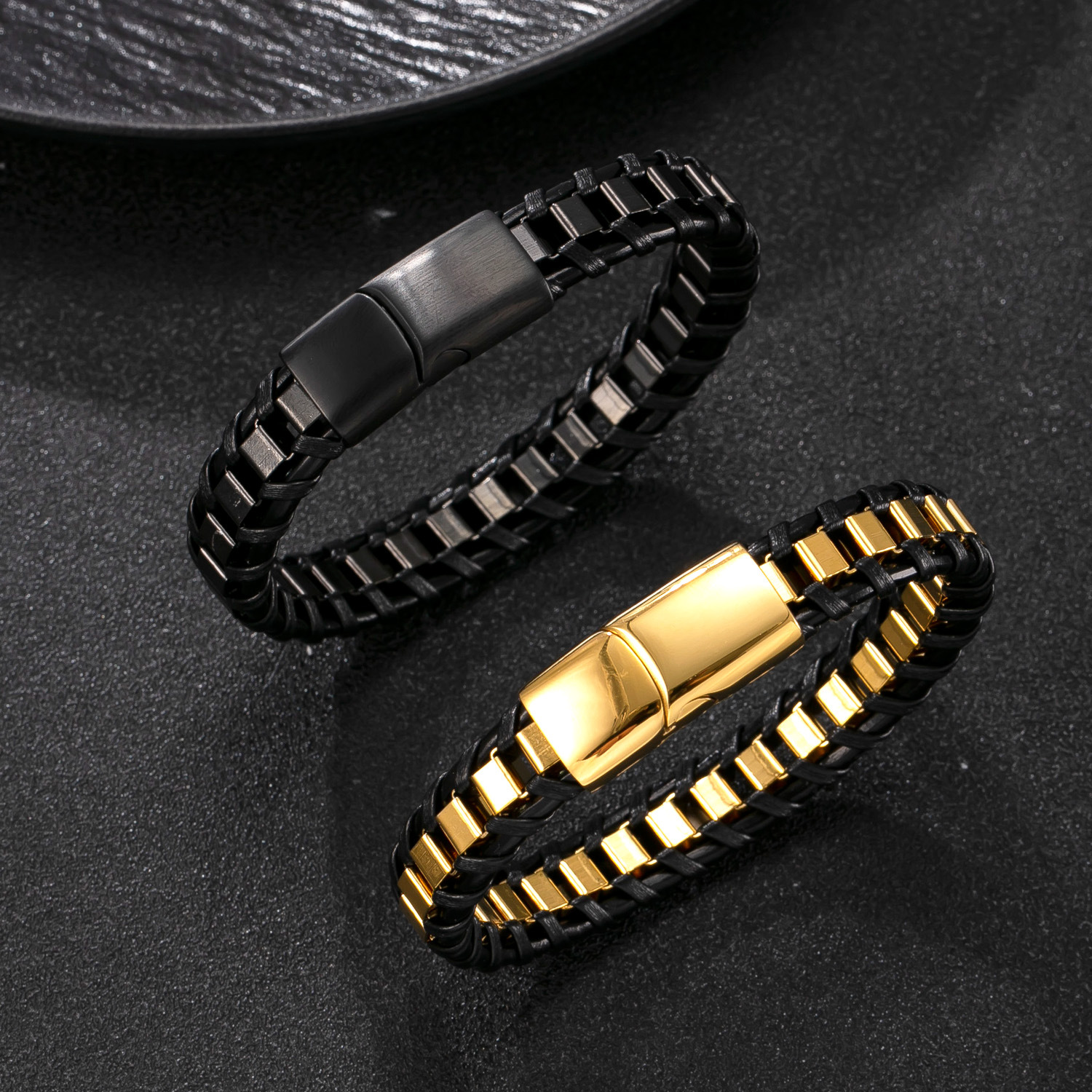 Amazon explosión joyería de acero inoxidable pulsera de cuero tejido para hombre retro punk titanio acero no se desvanece fábrica de pulseras