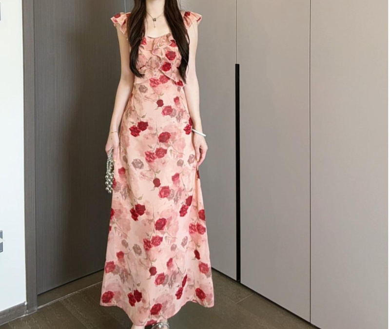 フレンチピンクの花柄サスペンダードレス女性の夏の2025新しいスタイルの美しい超見栄えの良い海辺の休暇ビーチロングドレス|undefined