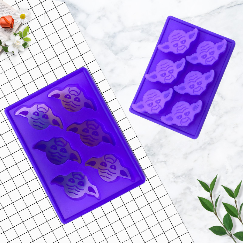 Purple Yoda silicone ice cube custom creative cartoon 6 grid ice maker mold silicone ice cube tray wholesale