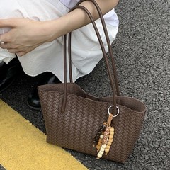 韩国复古编织包女2025秋冬新款潮托特包简约大容量单肩腋下通勤包