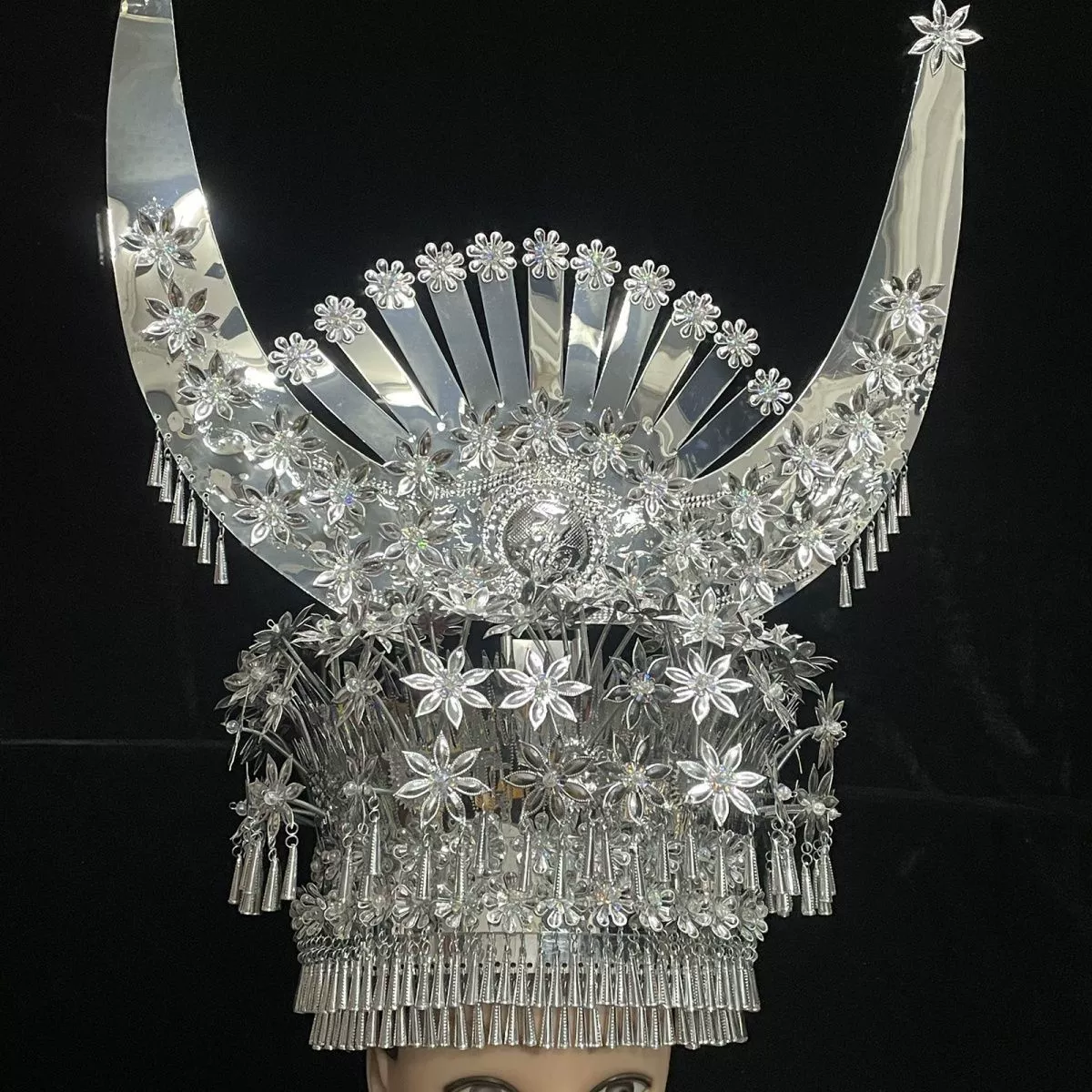 Новые головные уборы этнических меньшинств, шляпы Гуанси, Гуйчжоу, Юньнань, никогда не окисляются и не меняют цвет.