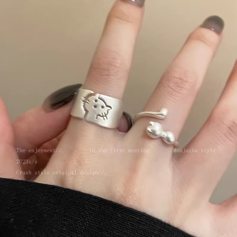 Matte Cat Ring for Women, Cartoon Minimalist Style, Niche Design, High-End Feel, Cute and Quirky Creative Index Finger Ring Matte Cat Ring for Women, Cartoon Minimalist Style, Niche Design, High-End Feel, Cute and Quirky Creative Index Finger Ring