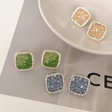 �n�����Ύ׺������l�����2025���¿�͹ŷ�ʽ�p�ݸ߼��ж��Ů