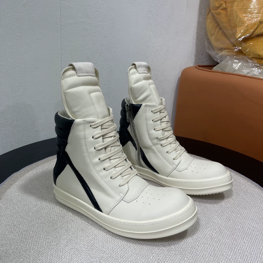 Кроссовки OWEN с инвертированным треугольным крюком, прямая поставка с фабрики, кожаная поверхность, молочно-белая подошва, высокие кеды, модная толстая подошва.