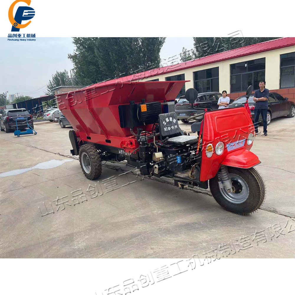 座驾式三轮柴油撒肥车 水田自走式撒粪车 农田有机肥抛撒车