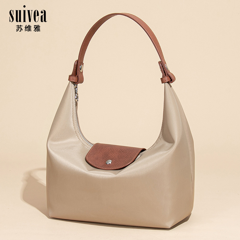 2026 Spring/Summer New Waterproof Nylon Korean Ins Style Underarm Dumpling Bag Large Capacity Commuter Crossbody Bag For Women - Thumbnail 4