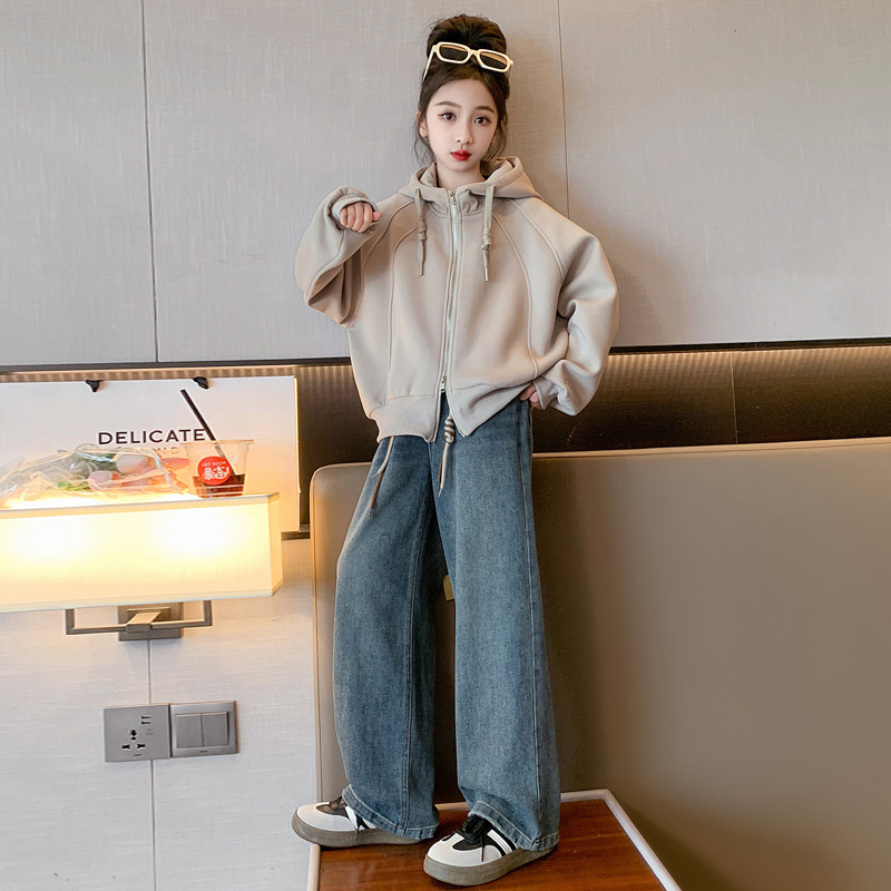 vêtements pour filles en automne 2024, nouvelle version coréenne chinoise. Sweat-shirt cardigan ample à manches longues pour enfants. Étudiant_voghion.com
