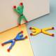 Spider Man sticky climbing wall flip Man 2 yuan small toy children student kindergarten gift prize creative trick