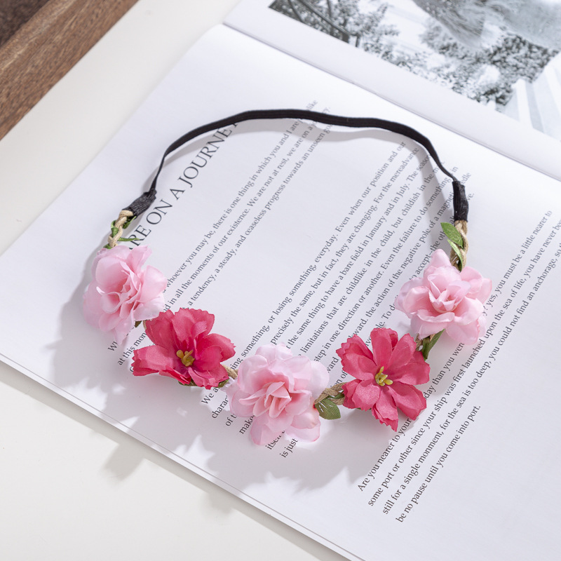 Sweet Women's Flower Cloth Hair Band Wreath display picture 7