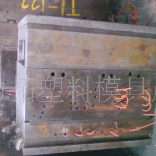 余姚厂家供应各类塑料模具制造加工 各种礼品供应品模具加工