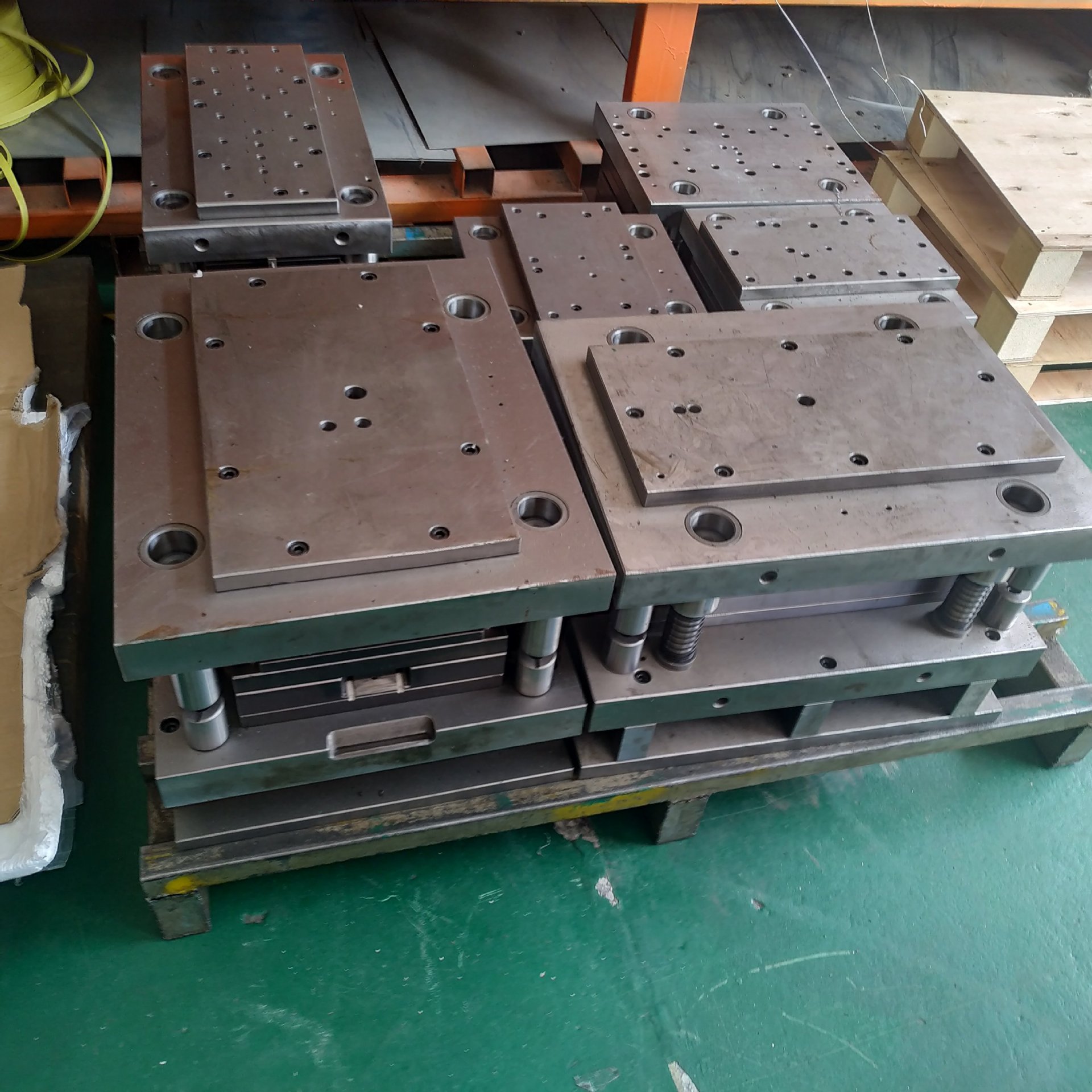 供應深圳周邊高精度不鏽鋼316刀片沖壓模具加工沖壓拉伸模具制造