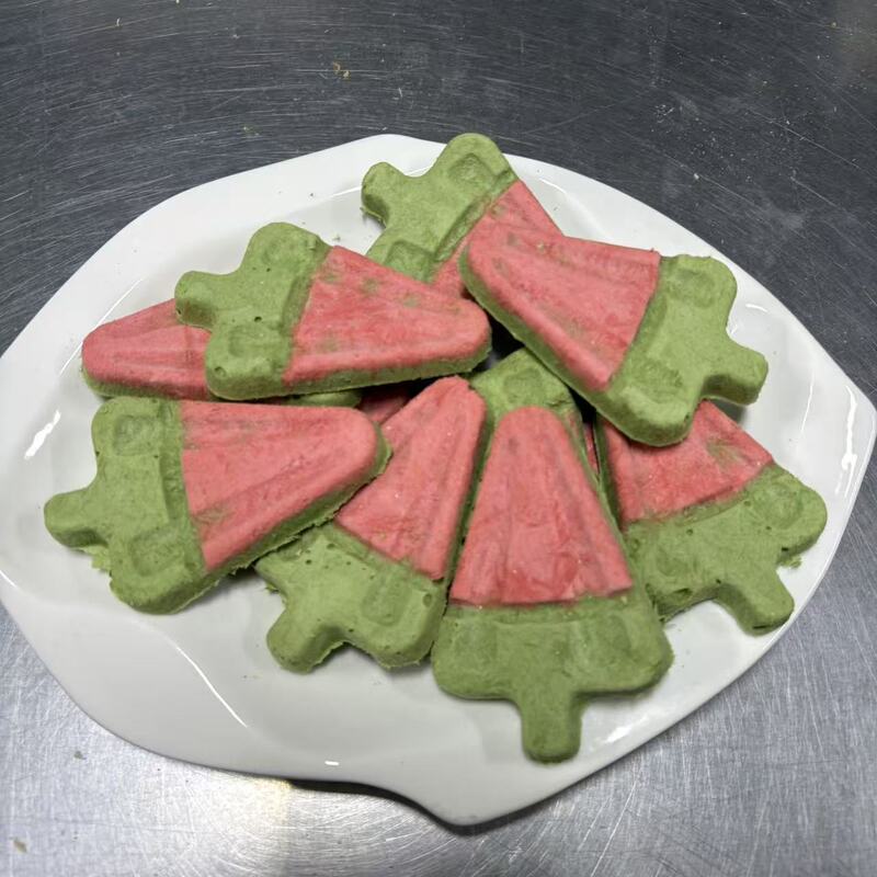 Freeze-dried cranberry cat grass ice cream treats for cats and dogs, training rewards for cats and dogs