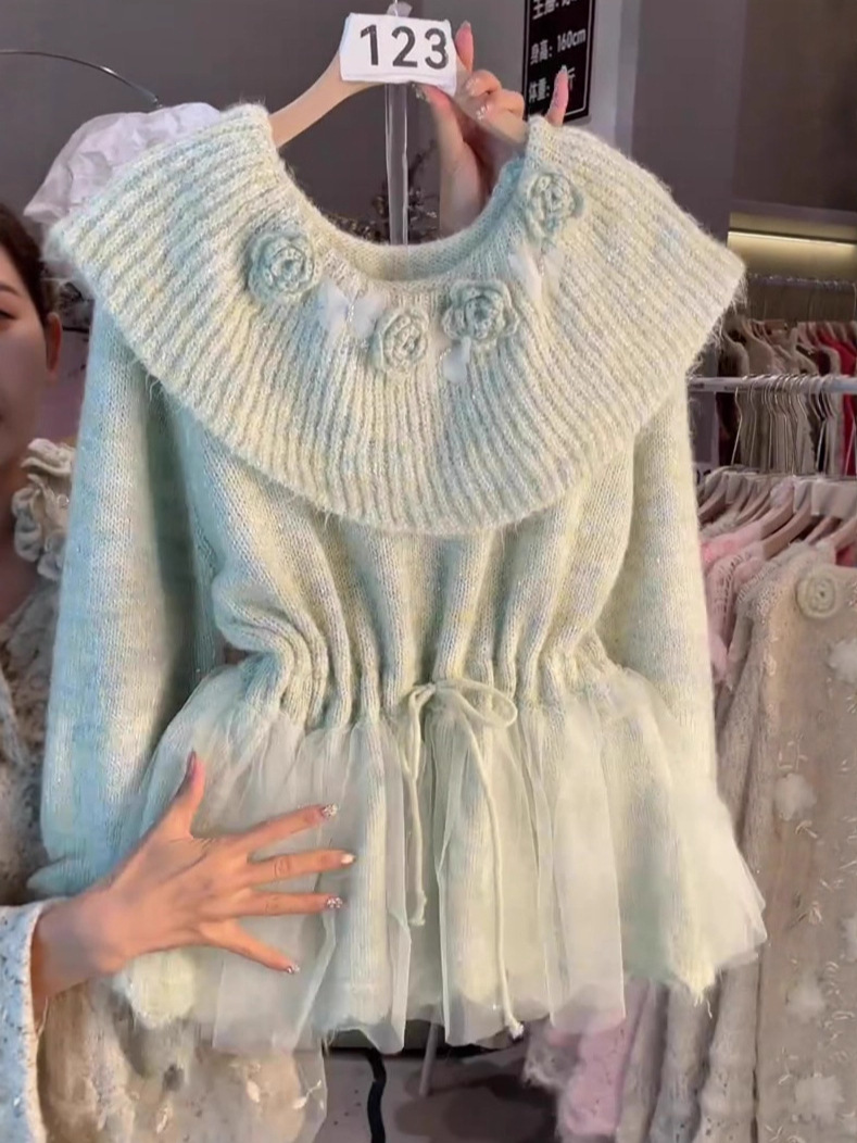 Three dimensional lace brace