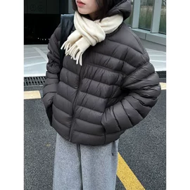 连衣裙;女式衬衫;女式针织衫