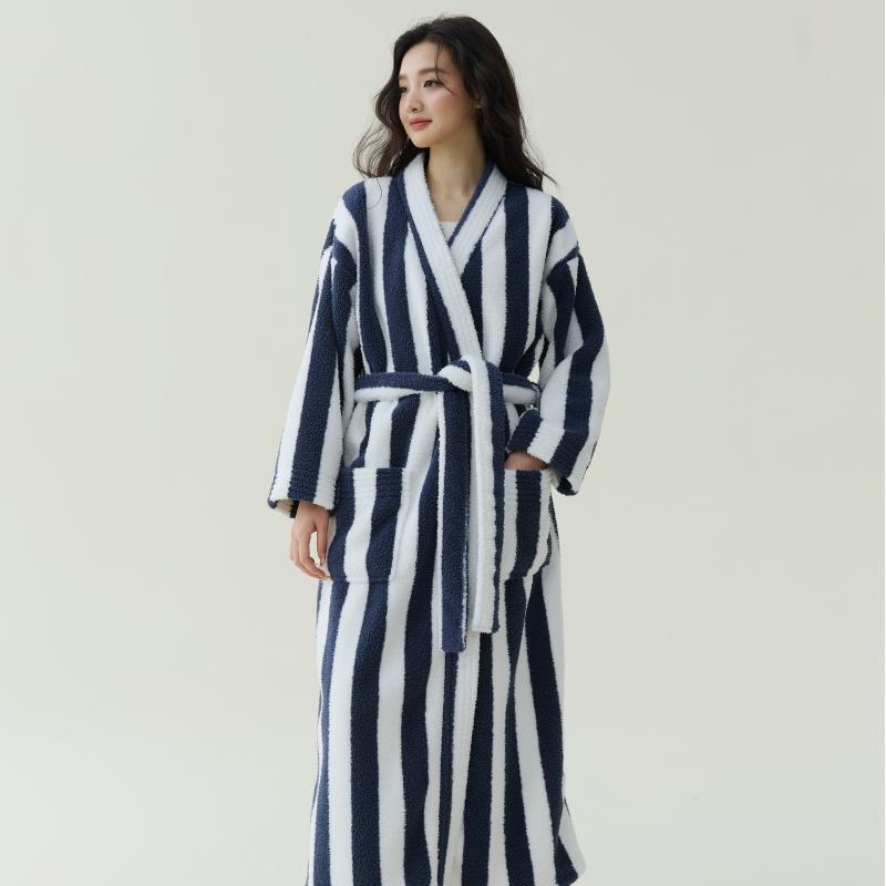 In-Stock Autumn and Winter New Coral Fleece Thickened Beautiful Fleece Men's and Women's Bathrobes, Extra-Long Bathrobes, Couple's Pajamas, Anti-Static