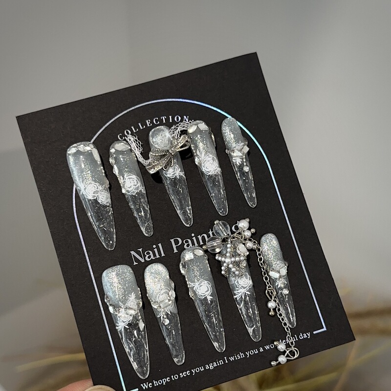 Purely Handmade Wearable Nails with a High-End Feel, Silver Cat-Eye Long Nail Pieces, Heavy Craftsmanship, Light Luxury, Rhinestone-Studded Fake Nail Tips Purely Handmade Wearable Nails with a High-End Feel, Silver Cat-Eye Long Nail Pieces, Heavy Craftsmanship, Light Luxury, Rhinestone-Studded Fake Nail Tips